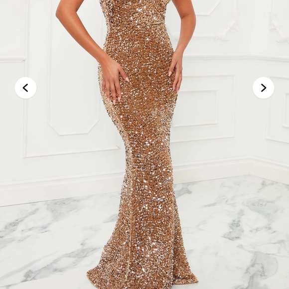 Gold sequin maxi dress - Picture 2 of 6